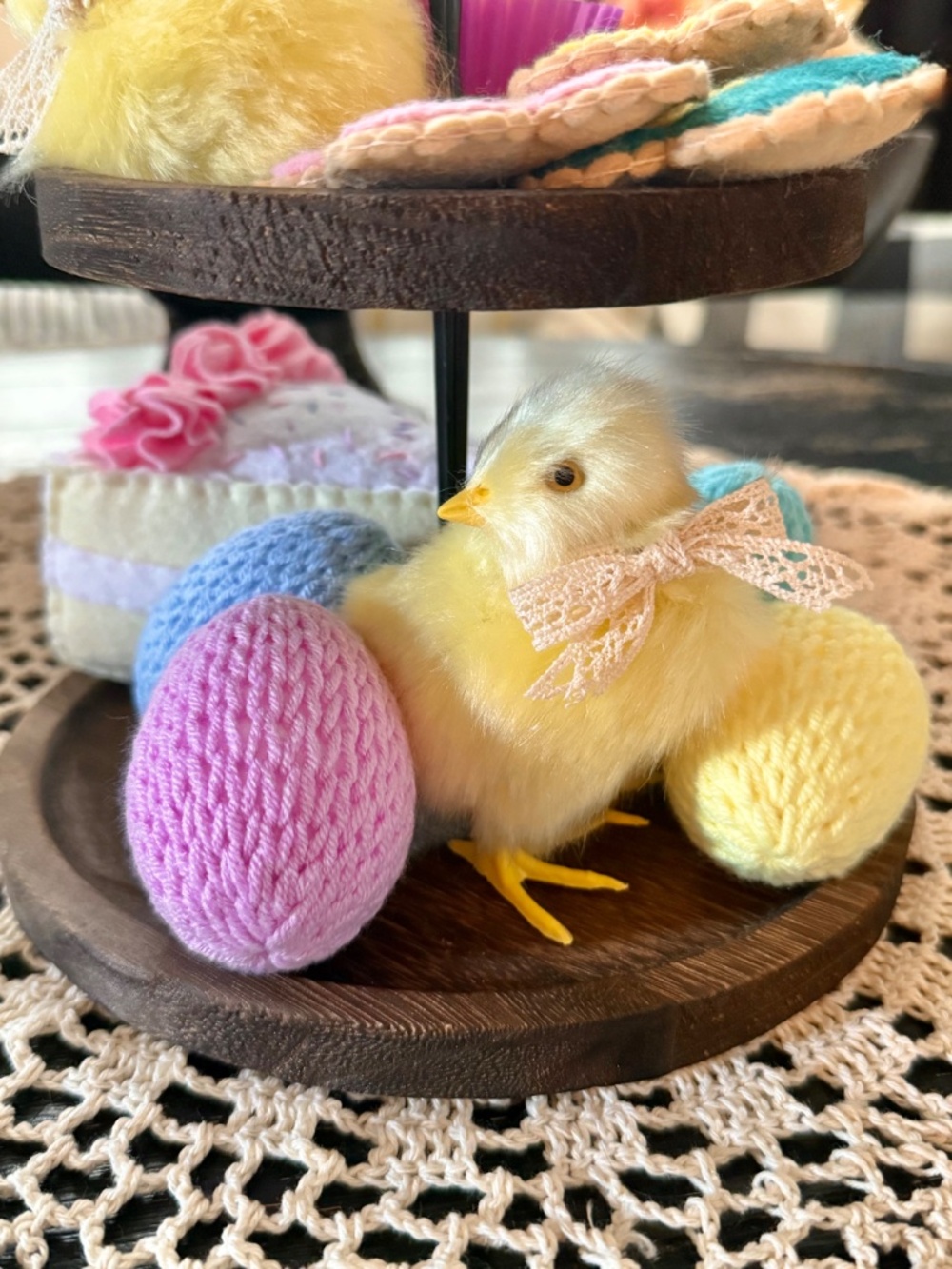 Mini Easter Dessert Tray Display Kids - Picture 3 of 3